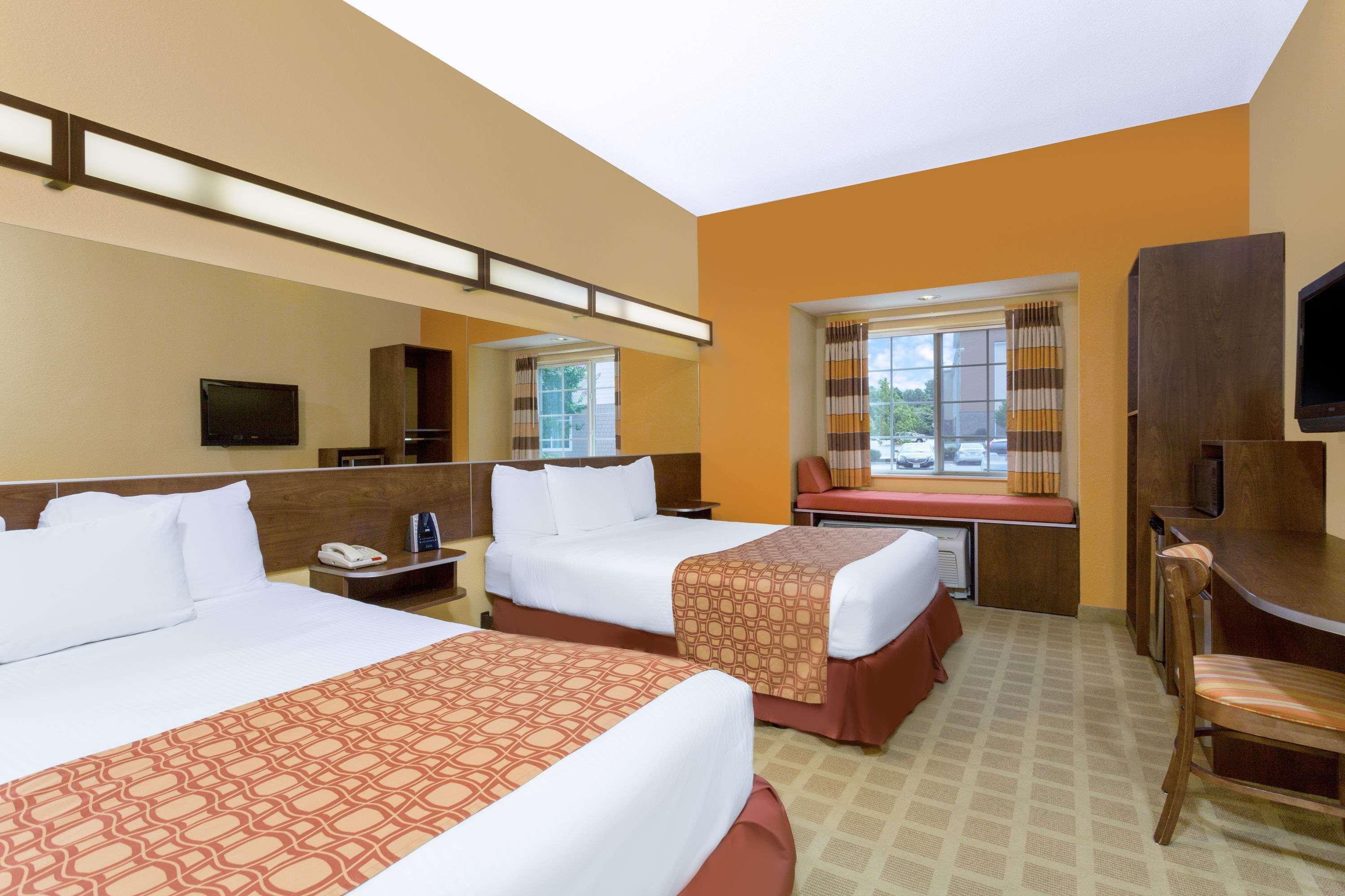 Microtel Inn & Suites By Wyndham University Medical Park Greenville Buitenkant foto