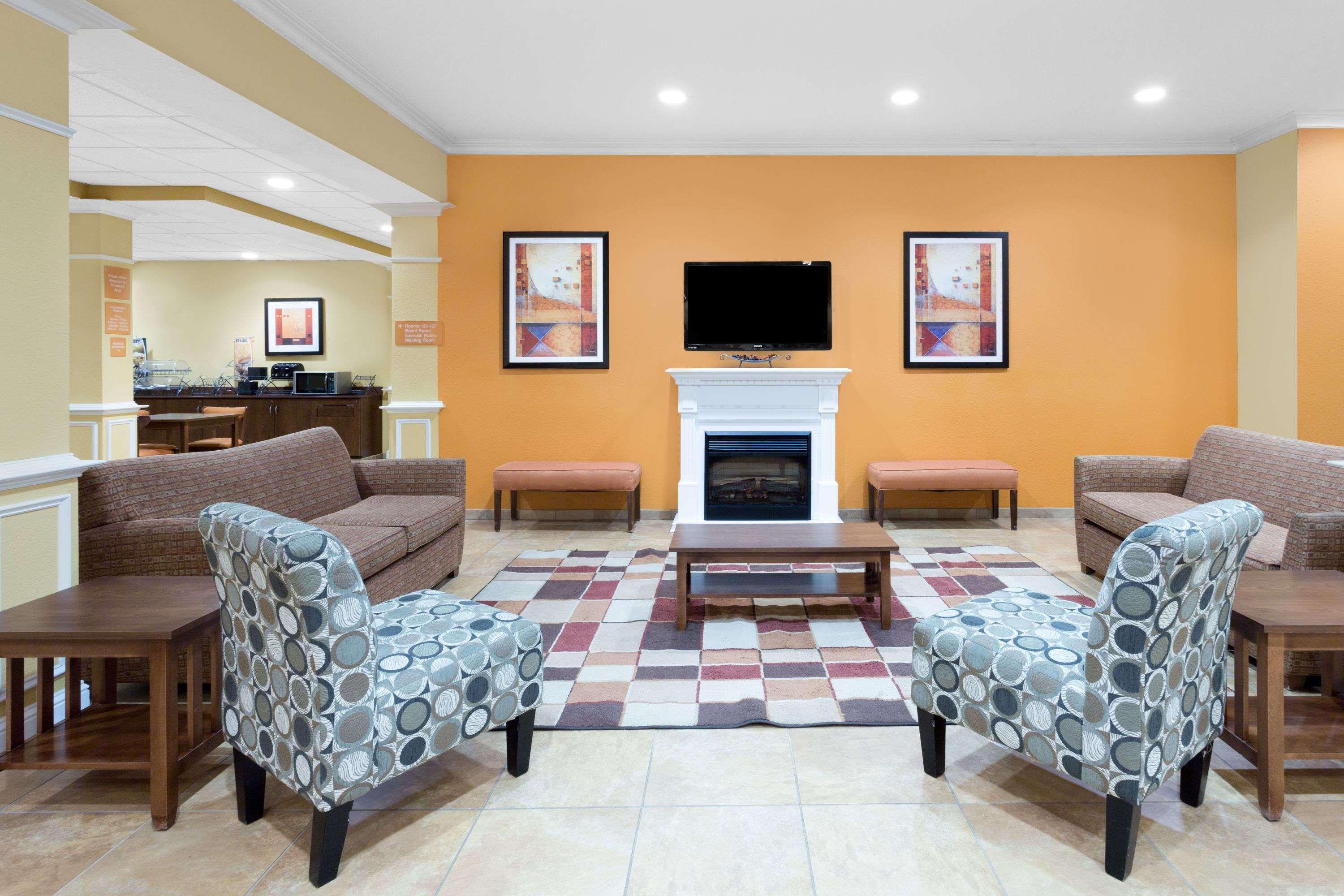 Microtel Inn & Suites By Wyndham University Medical Park Greenville Buitenkant foto