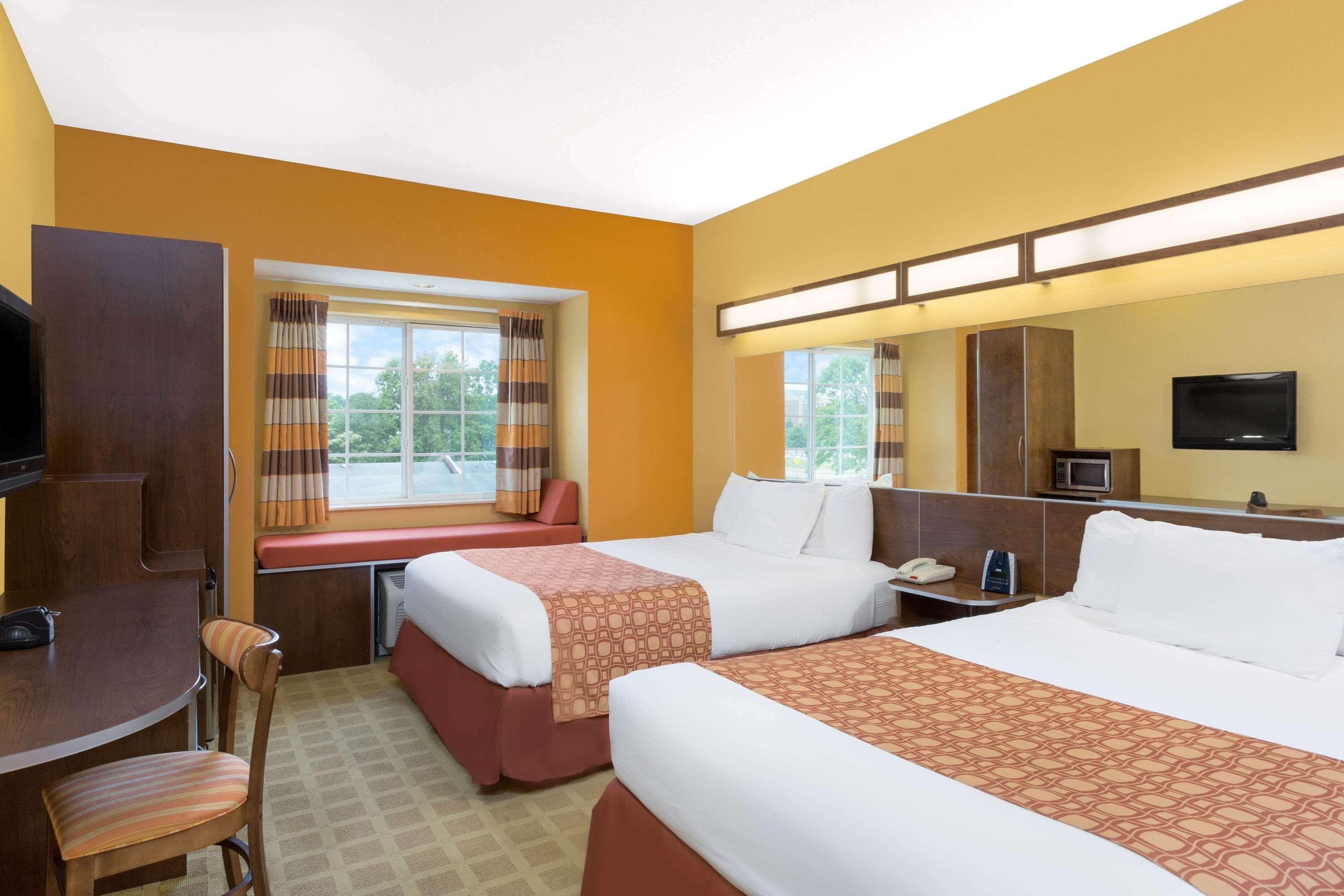 Microtel Inn & Suites By Wyndham University Medical Park Greenville Buitenkant foto